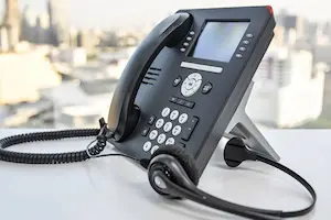 A Guide from Remote Techs: How to Choose the Best VOIP Phone System for Your Small Business in LA